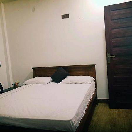 Home Stay Resort Нилавели Екстериор снимка