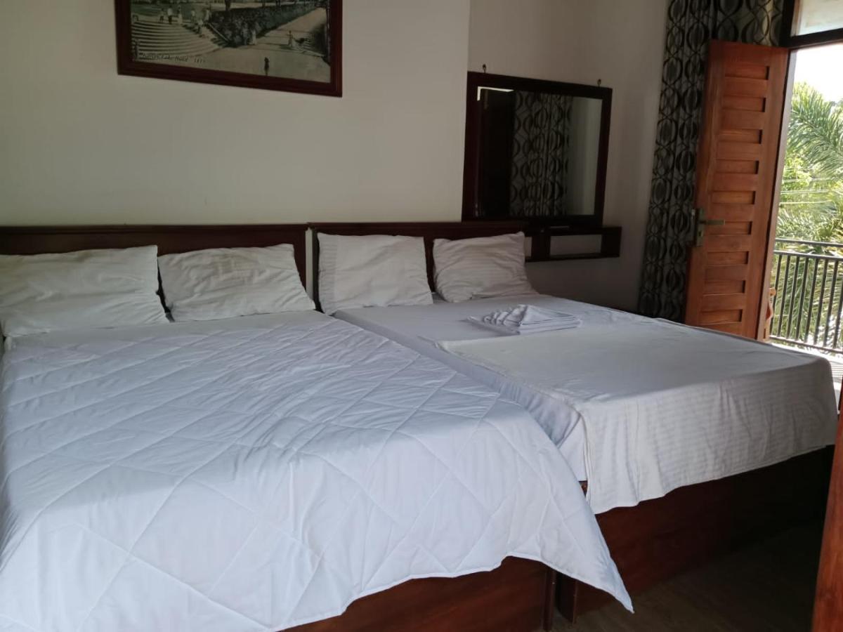 Home Stay Resort Нилавели Екстериор снимка