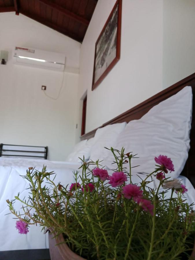 Home Stay Resort Нилавели Екстериор снимка