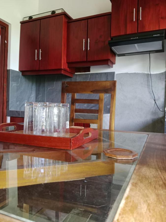Home Stay Resort Нилавели Екстериор снимка